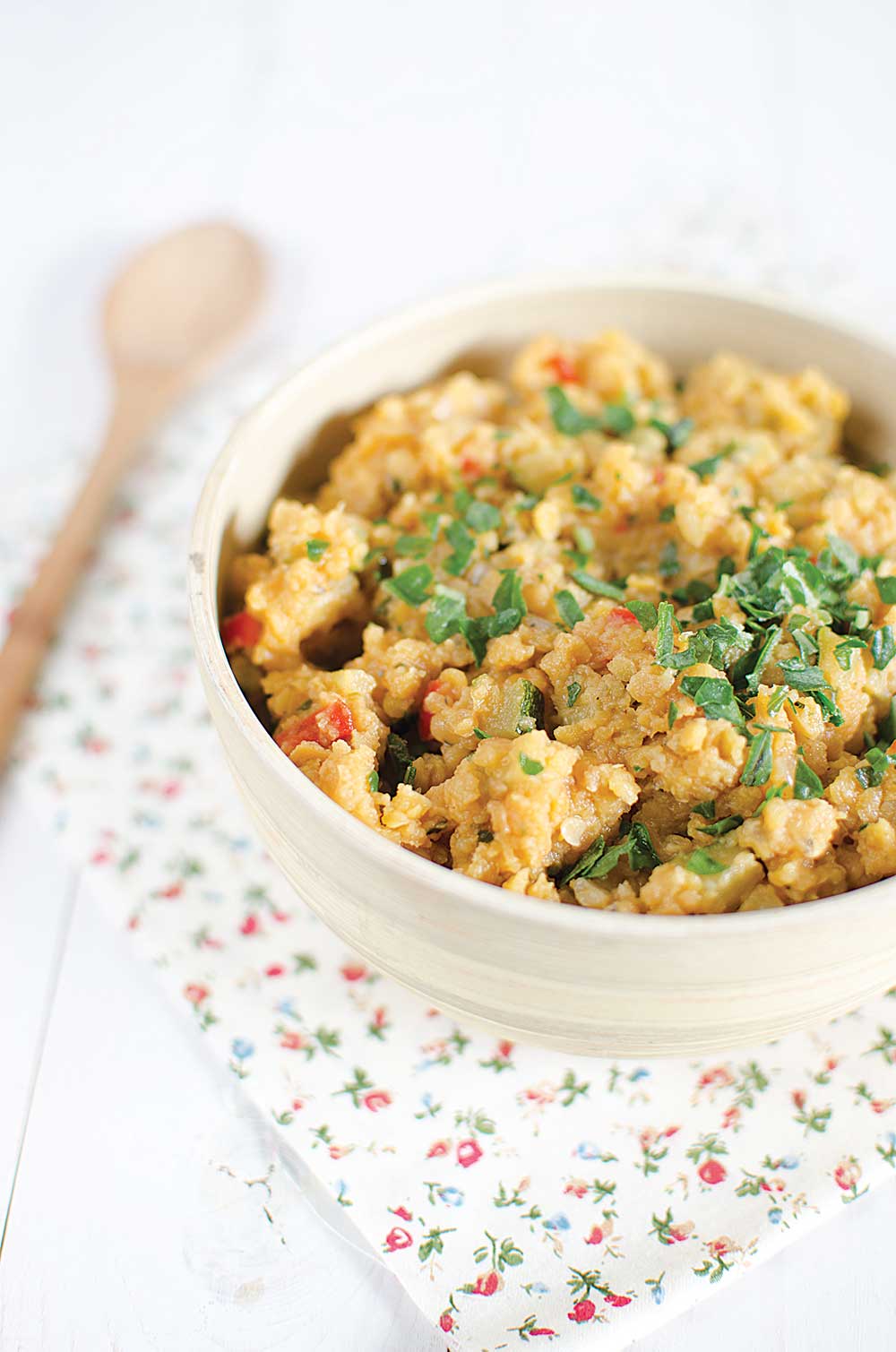 Dhal de lentilles corail, pois chiches et courgettes 