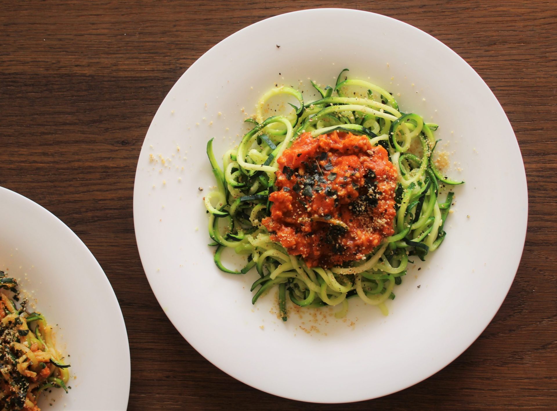 Spaghetti de courgette à la bolognaise végétale 
